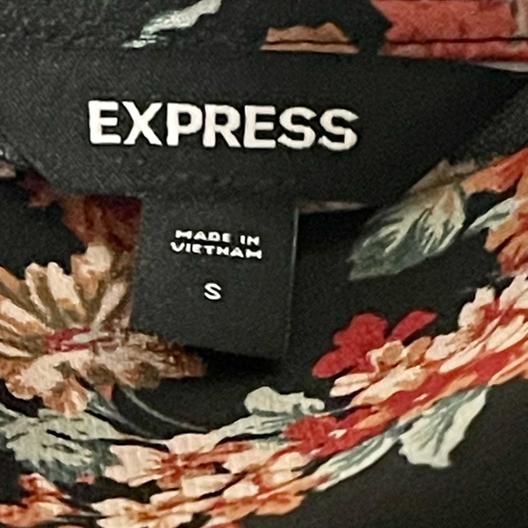 EXPRESS Floral Satin Camisole Size Small - Picture 8 of 8